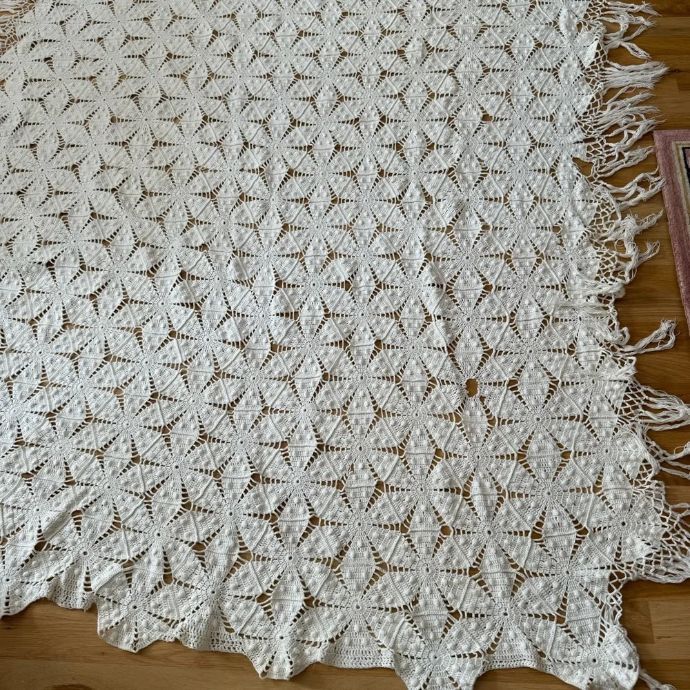 handmade vintage heavy cotton lace bedspread, popcorn crochet stars, long fringe